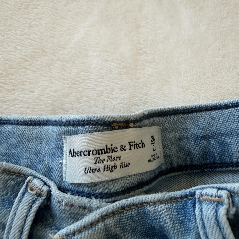 Abercrombie & Fitch Light Blue Flare Jeans- high rise, size 26. Bell bottoms - Picture 8 of 13